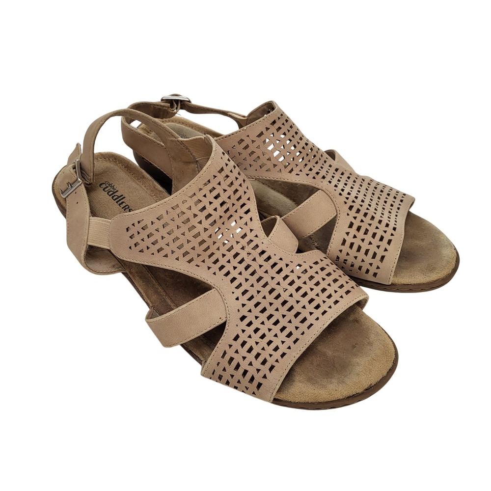 Cobbie Cuddlers Womens Tan Laser Cut Wedge Sandals Size 10W Slingback Buckle